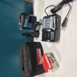 MAKITA SK106GDZ Kryss- och punktlaser 12V(demomaskin) +laddpaket-på-köpet| Linjelaser & Korslaser|Laserinstrument 12V